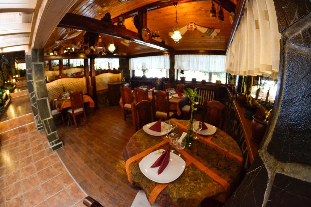 Pension Restaurant Speranta Predeal Exterior photo